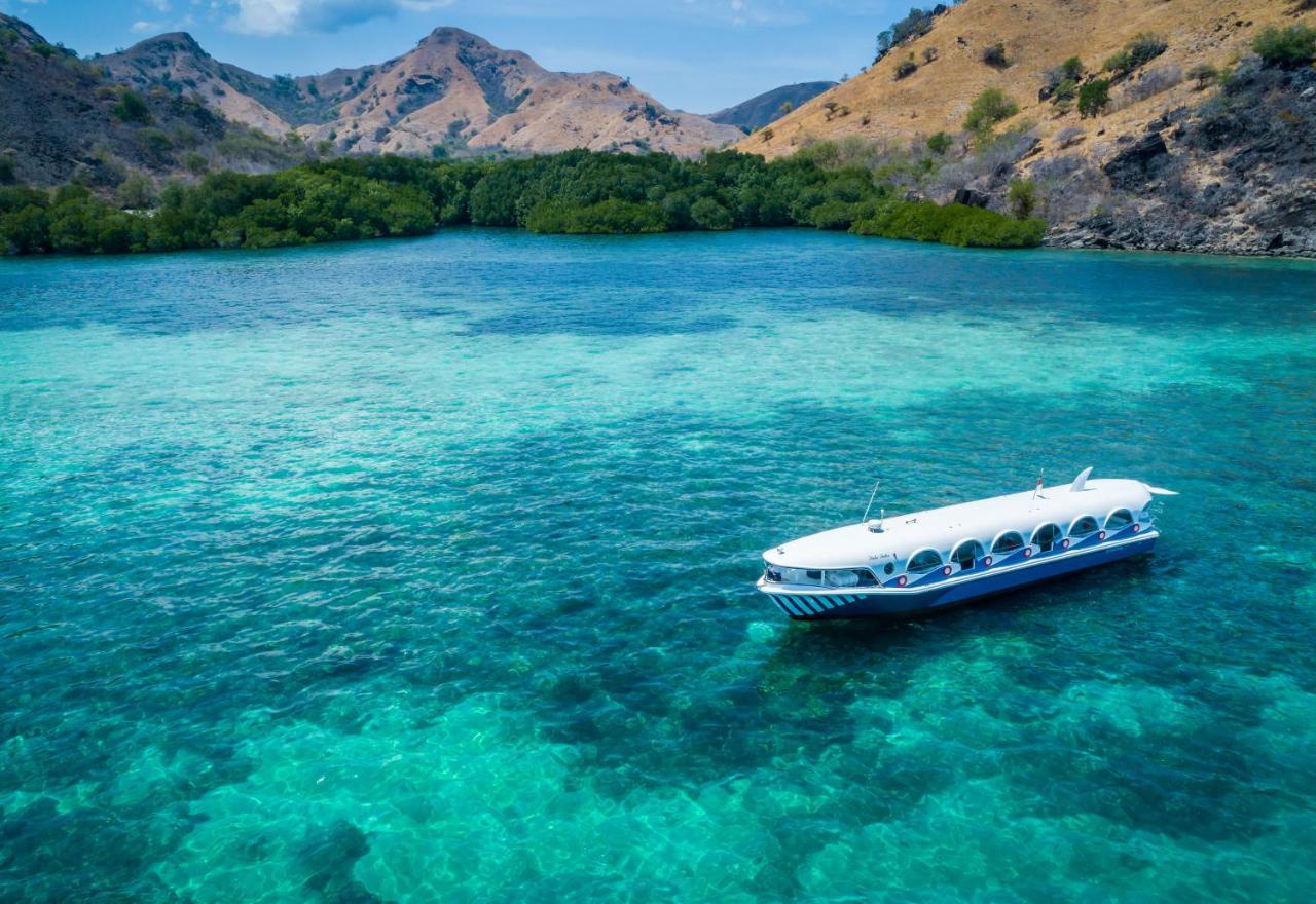 Ayana Komodo Waecicu Beach Labuan Bajo Exterior photo