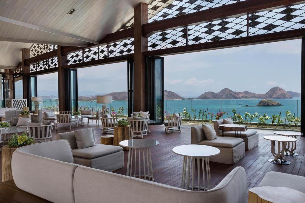 Ayana Komodo Waecicu Beach Labuan Bajo Exterior photo