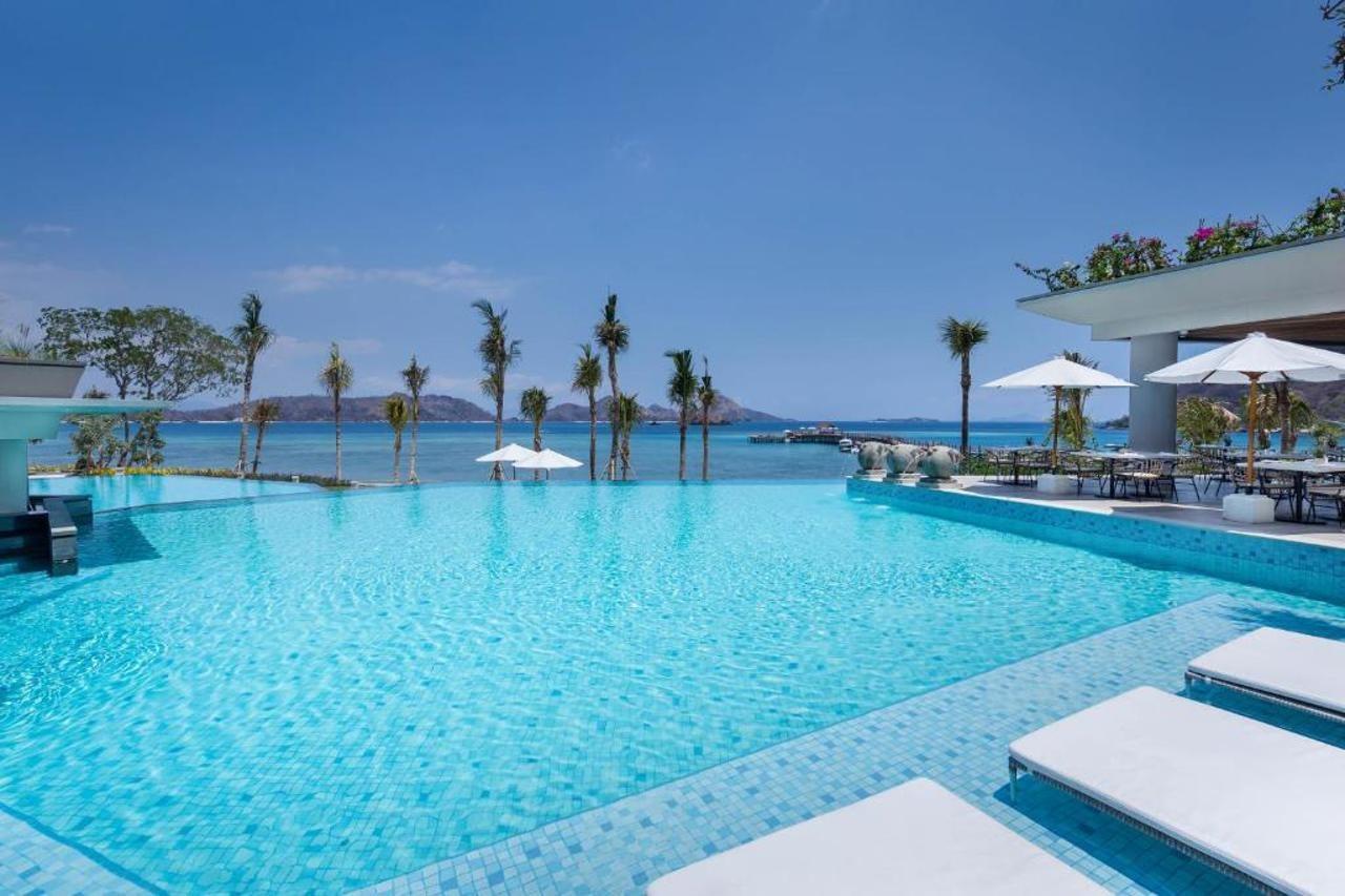 Ayana Komodo Waecicu Beach Labuan Bajo Exterior photo